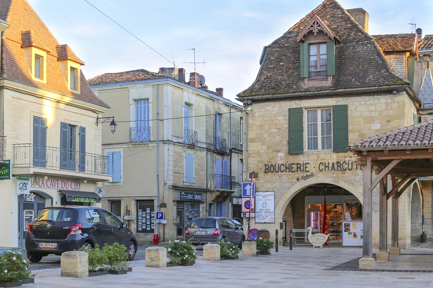 Dordogne market square with local amenities