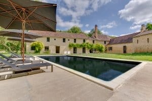 Heated swimming pool at Dordogne gite