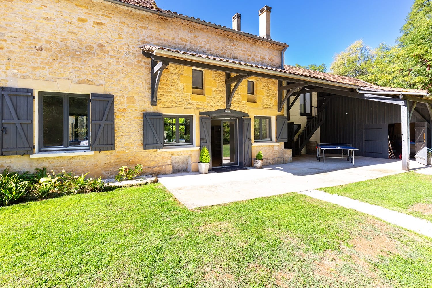 Luxury Gite with pool in the Dordogne